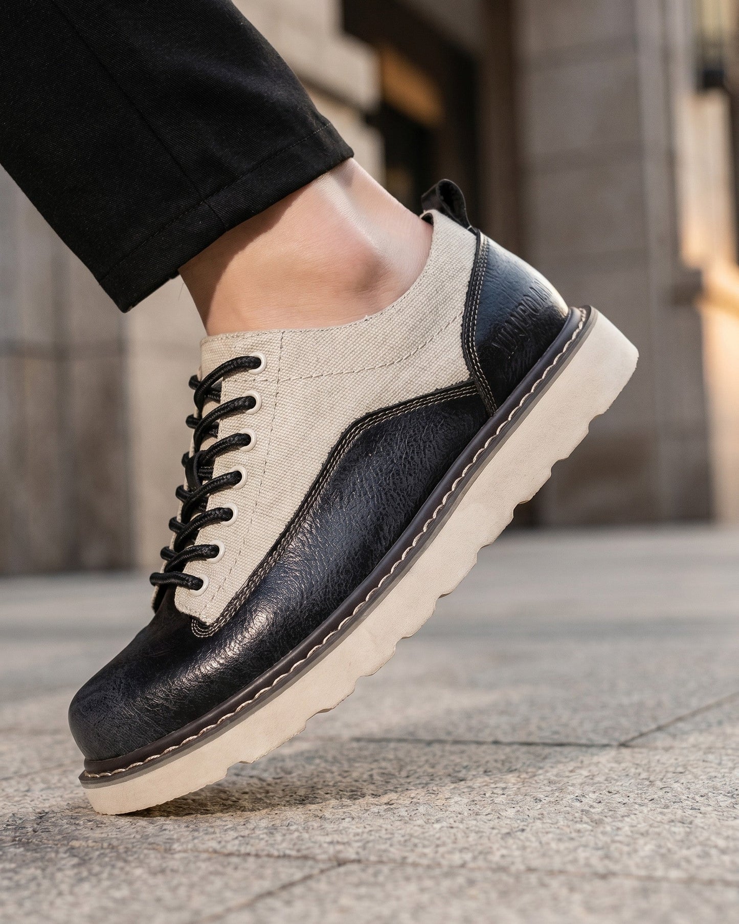 Vittorio Leather Lace-Up Shoe